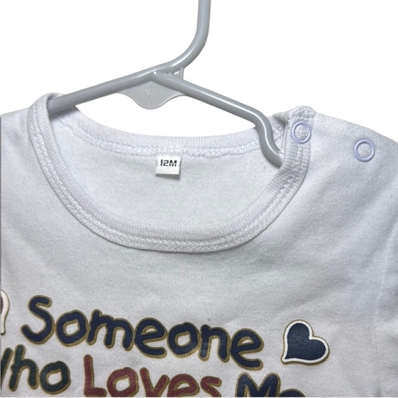 “Someone Who Loves Me Went to Israel” White Baby Onesie Size 12 Months - Picture 4 of 5